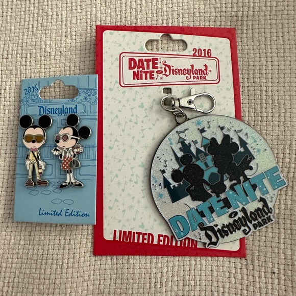 Disney Accessories - Limited Edition Disneyland Park Mickey and Minnie pins and bag clip/ key charm